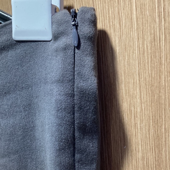 Woman’s Kenneth Cole New York Size 30 - Picture 4 of 9